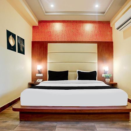 Super Townhouse Oak Pacify Hills Hotel Rajpur Luaran gambar